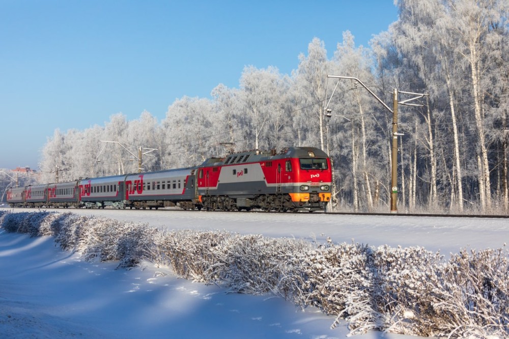 Дополнительные поезда в Санкт-Петербург назначены на ГЖД в новогодние праздники