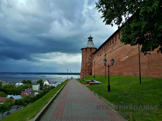 Кремлёвский бульвар в Нижнем Новгороде частично перекрыт на неделю Кремлёвский бульвар в Нижнем Новгороде частично перекрыт на неделю
