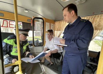 Нарушения при перевозке детей нашли в Яльчикской школе Чувашии Нарушения при перевозке детей нашли в Яльчикской школе Чувашии