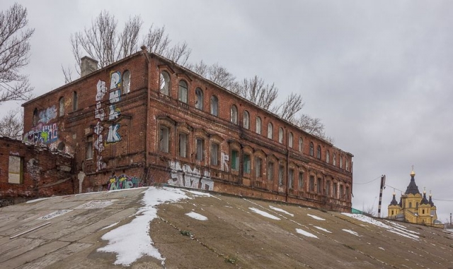 Горадминистрация и инвестор заключили мировое соглашение по продлению срока реконструкции дома №1 по улице Стрелка в Нижнем Новгороде
