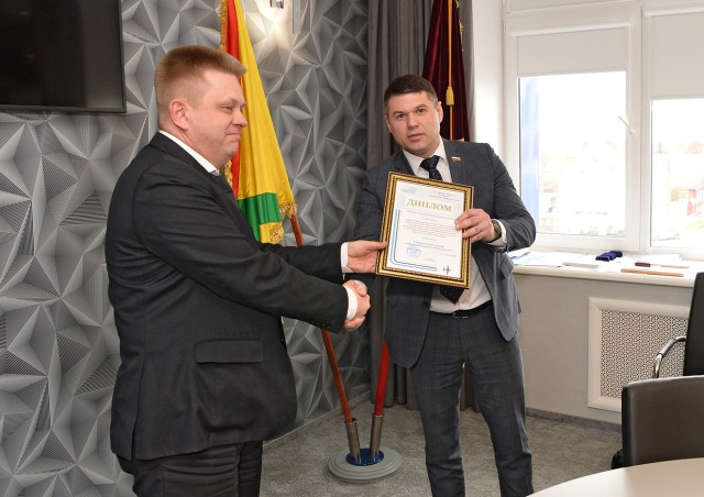 Приборостроители АПЗ получили награды ЦК Российского профессионального союза трудящихся авиационной промышленности