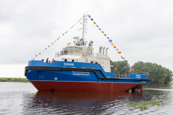 Арктический буксир-спасатель "Тепсей" спустили на воду в Нижегородской области