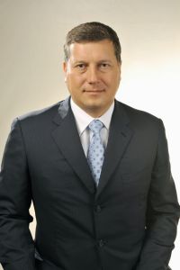 Сорокин поручил специалистам проработать вопрос о расширении ул.Горького без сокращения территории парка Кулибина