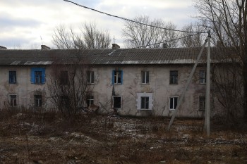 Глеб Никитин поручил проработать вопрос со сносом ветхих расселенных домов в районах области