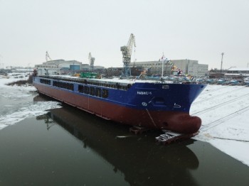 Сухогруз проекта RSD32M спустили на воду на Окской судоверфи в Нижегородской области