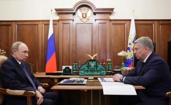 Алексей Русских доложил Владимиру Путину о развитии Ульяновской области Алексей Русских доложил Владимиру Путину о развитии Ульяновской области