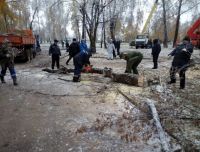 
Около 2 тыс. человек в выходные приняли участие в ликвидации последствий ледяного дождя в Чебоксарах
