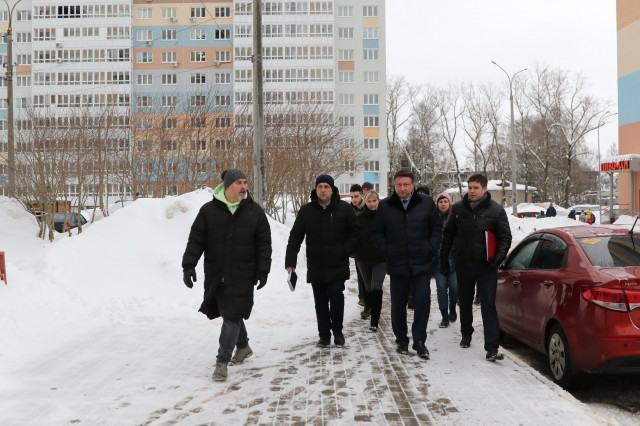 Олег Лавричев провёл контрольный объезд по благоустройству в Нижнем Новгороде