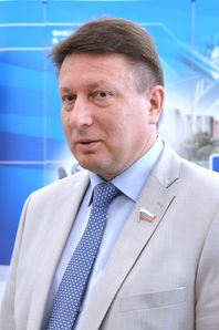 Олег Лавричев принял присягу депутата Заксобрания Нижегородской области