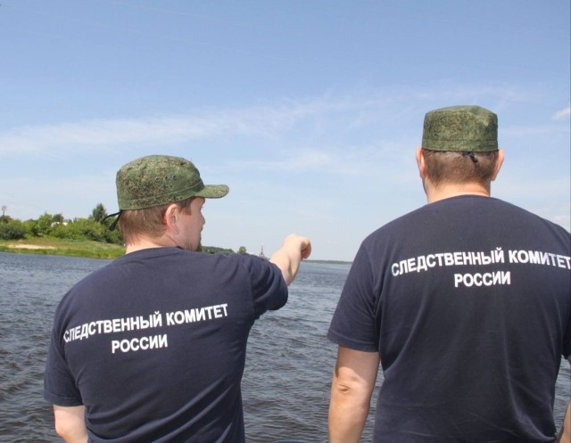 Катер сбил двоих сапбордистов на Волге в Самаре Катер сбил двоих сапбордистов на Волге в Самаре