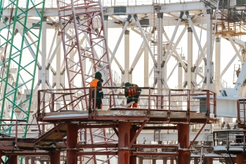 Строители завершили монтаж внутреннего опорного кольца кровли стадиона &quot;Нижний Новгород&quot;