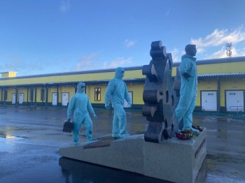 Глеб Никитин и Михаил Мурашко открыли в Нижнем Новгороде памятник &quot;Три врача&quot; (ВИДЕО)