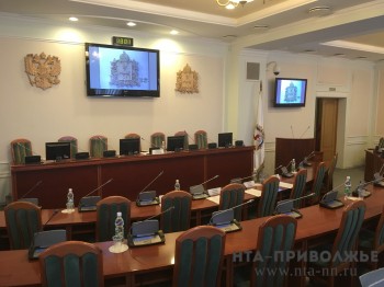 Дисциплину депутатов ЗСНО обсудили на комитете по госвласти 