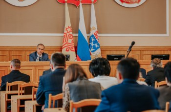 Глава администрации Чебоксар Алексей Ладыков провел еженедельную планерку
