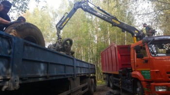 Несанкционированную свалку автопокрышек ликвидировали в Арзамасском районе Нижегородской области 9 сентября