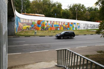 Граффити с легендарным автомобилем &quot;Победа&quot; появились у Канавинского моста