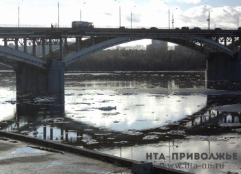 Движение по пяти мостам прекращено в Оренбуржье из-за паводка