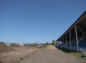 Стадион в Красном Куте ремонтируют по госпрограмме