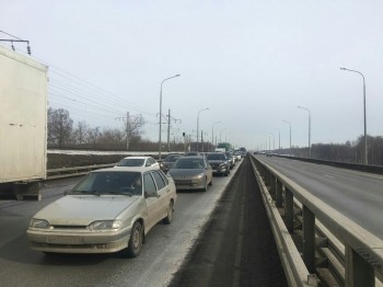 ДТП стало причиной многокилометровой пробки на Борском мосту в направлении Нижнего Новгорода