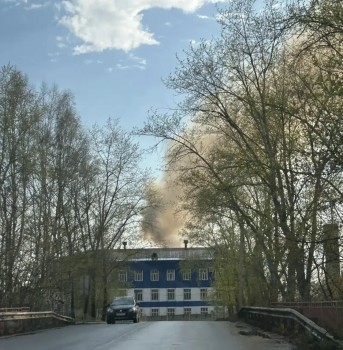 Пожар в неиспользуемой градирне произошёл на ООО "Галополимер Кирово-Чепецк"