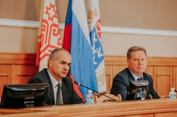 "В ближайшие дни тепло поступит во все социальные объекты и 1788 домов Чебоксар", - Алексей Ладыков