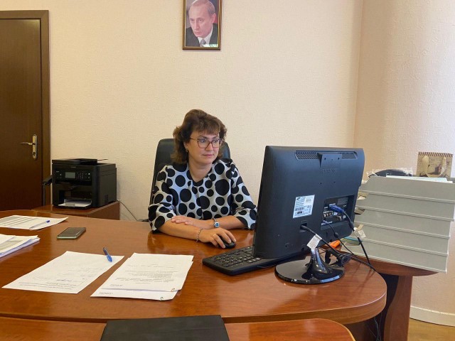 Ректор ННГУ Елена Загайнова приняла участие в голосовании по поправкам в Конституцию Ректор ННГУ Елена Загайнова приняла участие в голосовании по поправкам в Конституцию