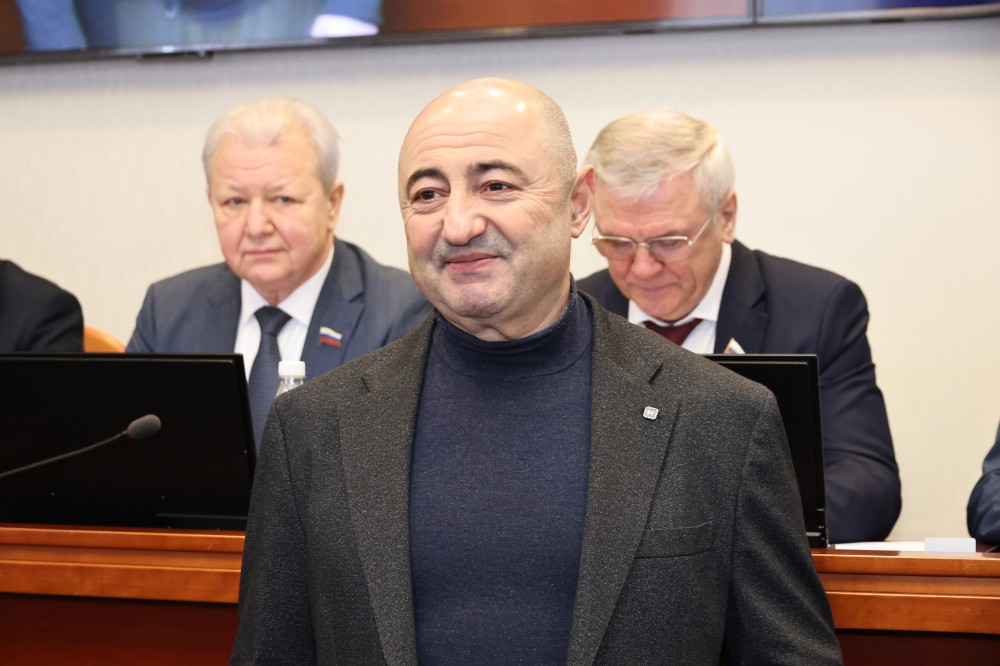 Экс-сенатора Александра Вайнберга поблагодарили за работу с ЗС НО