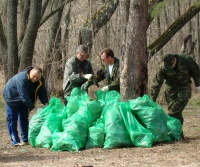 В Сарове в течение дня при уборке территорий собрано 350 куб. м мусора