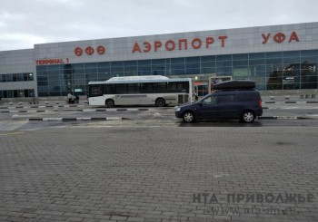 Аэропорт Уфы временно приостановил работу