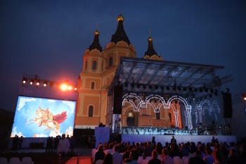 Кантата Сергея Прокофьева прозвучала у кафедрального собора Александра Невского в Нижнем Новгороде