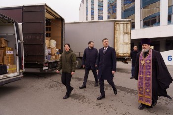 Андрей Гнеушев принял участие в отправке в зону СВО гуманитарной помощи общим весом более 50 тонн