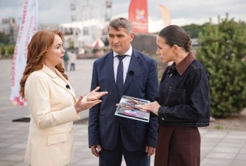 Телеведущая Юлия Барановская встретилась с главой Чувашии Олегом Николаевым  