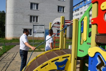 Безопасность детских площадок проверили в Чебоксарах
