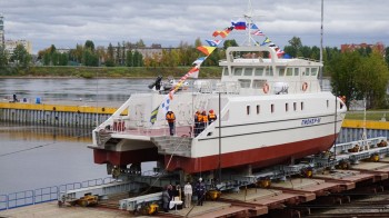 Созданный с участием нижегородцев беспилотный корабль "Пионер-М" спустили на воду в Санкт-Петербурге