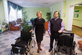Нижегородцы передали инвалидные коляски и ортопедическую кровать для реабилитации военнослужащих СВО