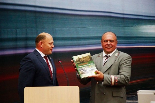 "ГЖД становится все более современной и оснащенной, добиваясь показательных результатов", - Михаил Шаров "ГЖД становится все более современной и оснащенной, добиваясь показательных результатов", - Михаил Шаров