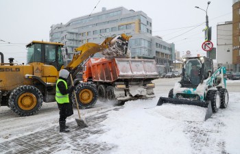 Замглавы администрации Антон Максимов проверил качество работ по расчистке и уборке снега в Нижнем Новгороде