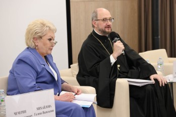 Представители фонда «Круг добра» и регионального Минздрава обсудили вопросы лекарственного обеспечения детей