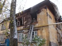 
Пожарные спасли женщину и ребенка из горящего дома в Ленинском районе Нижнего Новгорода

