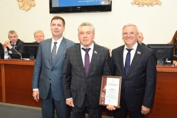 Трое нижегородцев удостоены почётных наград за вклад в развитие региона