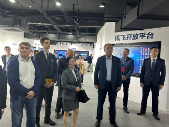 Игорь Комаров в ходе визита в Китай оценил возможности VR-технологий