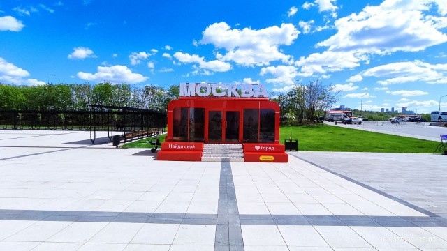 Передвижной туристический информационный центр Нижегородской области и правительства Москвы открыли на конференции 