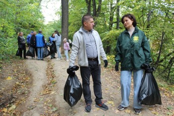 Более 8 т. отходов вывезли на полигон после субботника в Чебоксарах