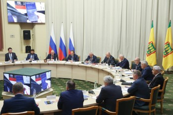 Игорь Комаров: «Каждый второй житель ПФО регулярно занимается спортом» Игорь Комаров: «Каждый второй житель ПФО регулярно занимается спортом»