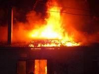 В Ардатове из-за короткого замыкания горели мебельный магазин и аптека
