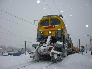 Около 30 единиц спецтехники будет работать зимой на Горьковской железной дороге