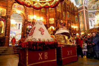 Пасхальная вечерня состоялась в Александро-Невском соборе Нижнего Новгорода