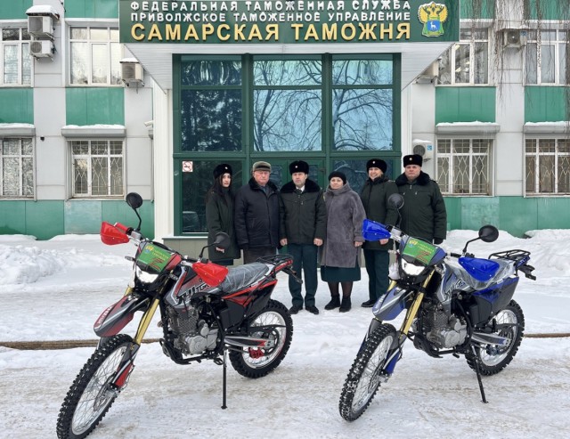 Самарские таможенники передали мотоциклы и гумпомощь на СВО