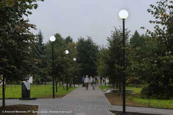 Работы по обновлению сквера Грабина в Московском районе Нижнего Новгорода выполнены на 98%