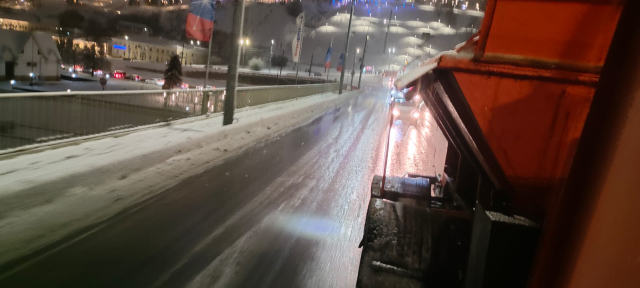 Городские службы вышли на новый цикл обработки нижегородских дорог Городские службы вышли на новый цикл обработки нижегородских дорог